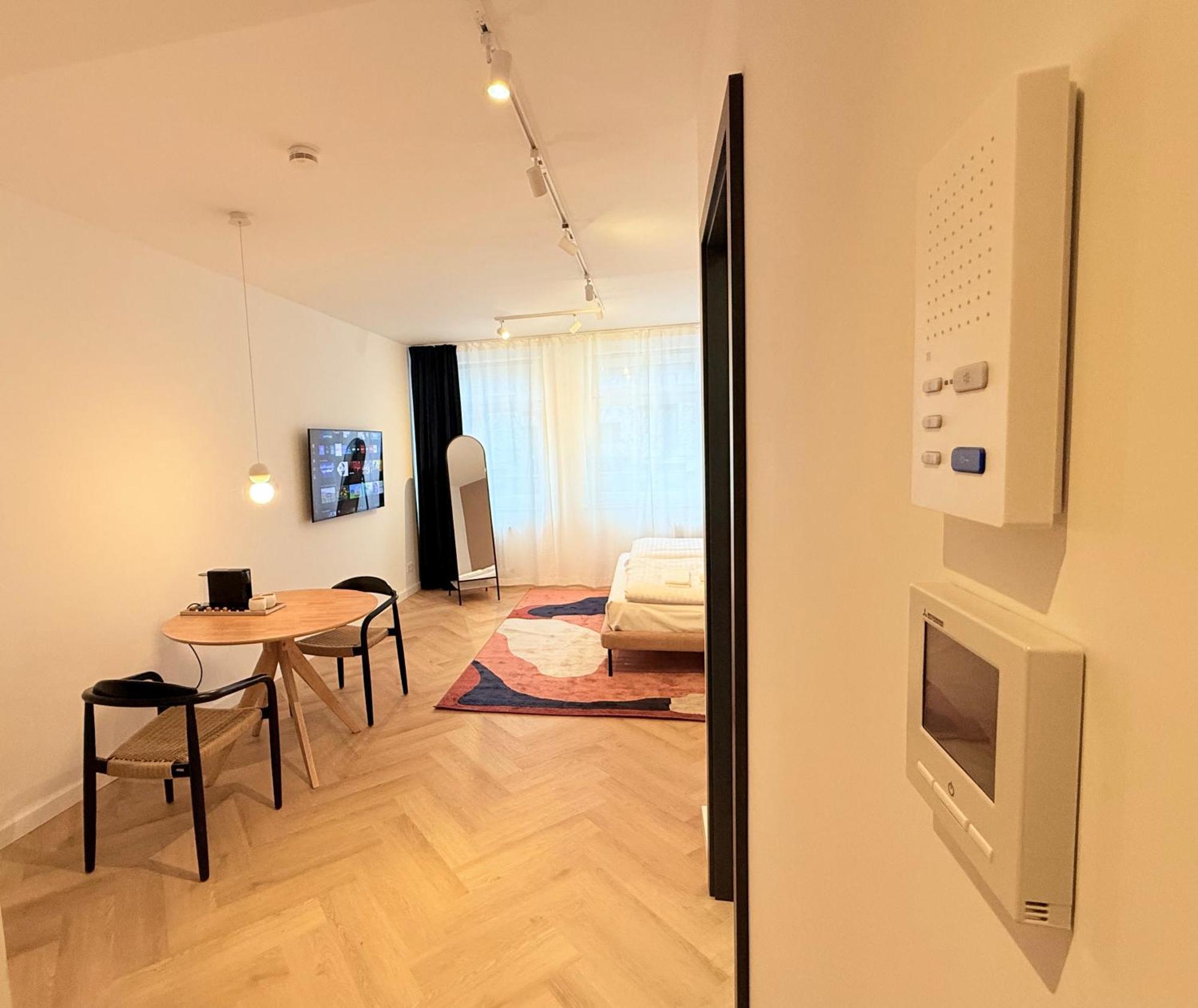 Stayzz By Homyzz - Modern Studios Alsterdorf -Winterhude- Stadtpark Гамбург Экстерьер фото